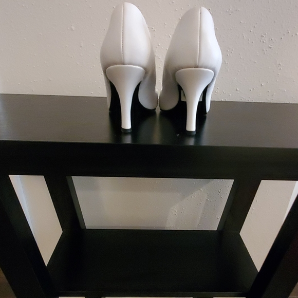 Parisian Basic Cherry Size 8 - Picture 3 of 8